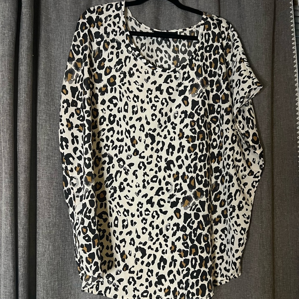 Leopard Top